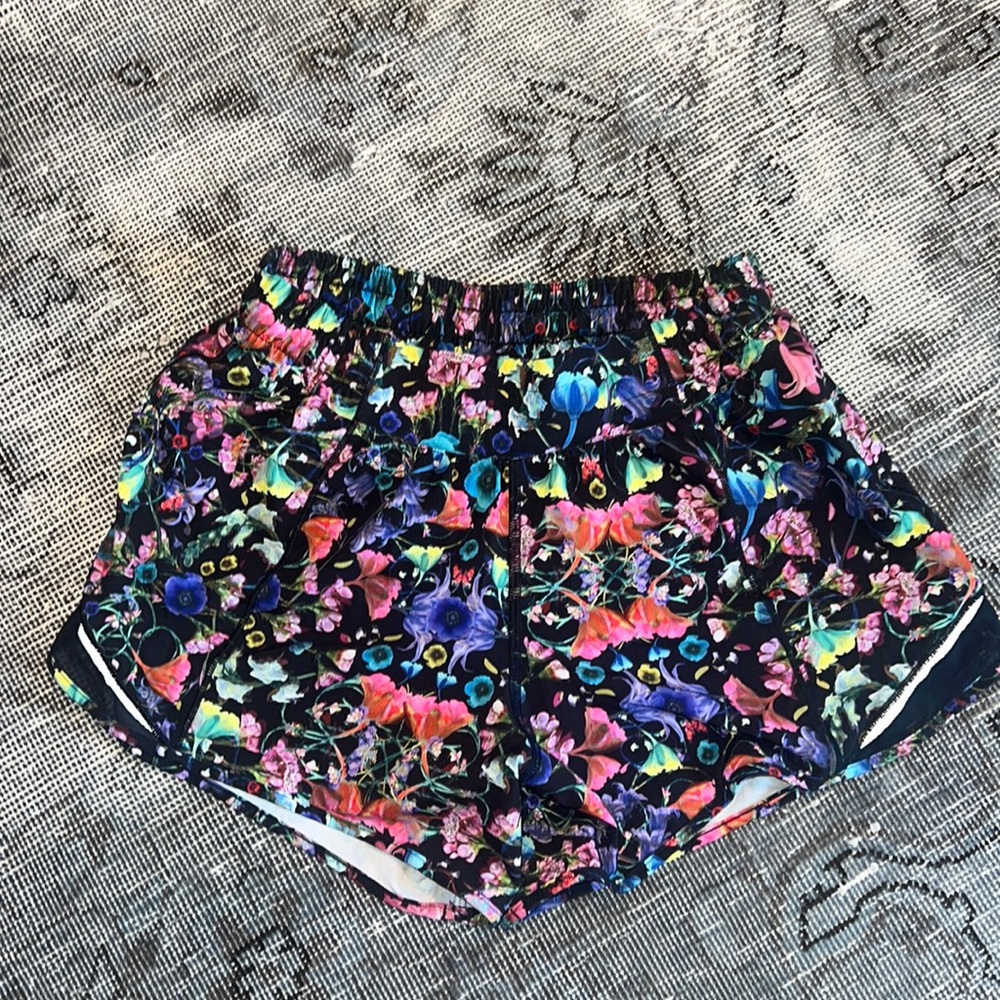 Lululemon short